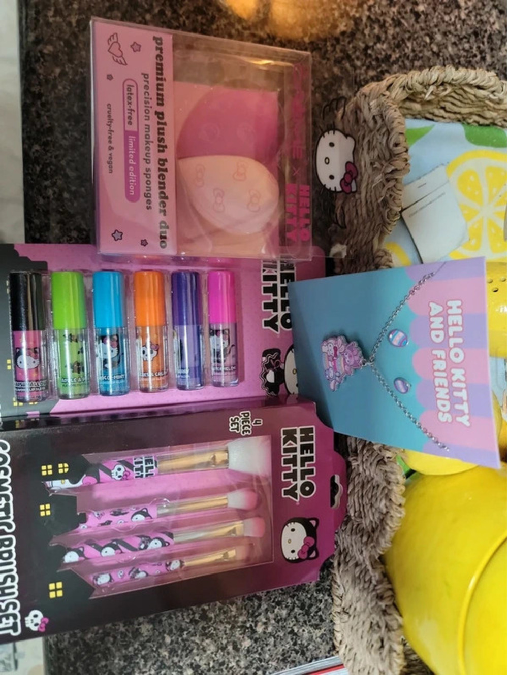 Hello Kitty Bundle - Picture 11 of 13